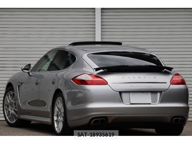 Porsche PANAMERA 2012-06 7803331-2