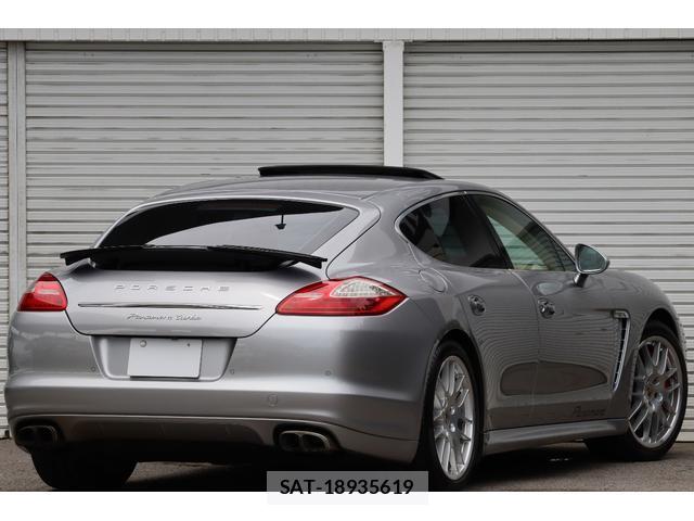 Porsche PANAMERA 2012-06 7803331-3