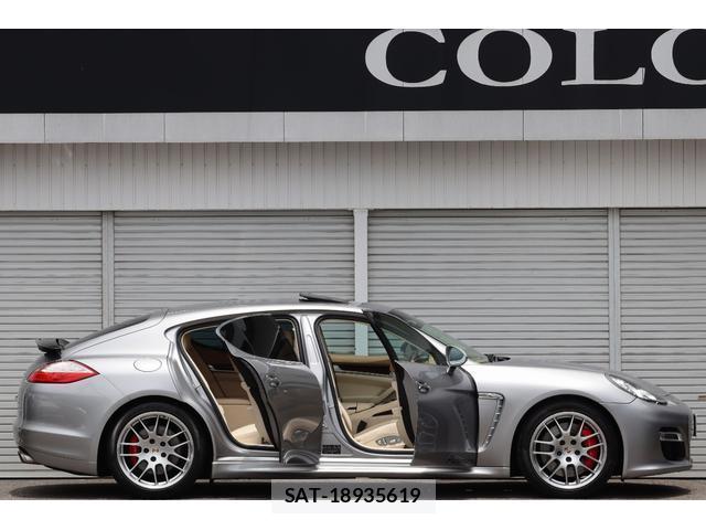 Porsche PANAMERA 2012-06 7803331-8