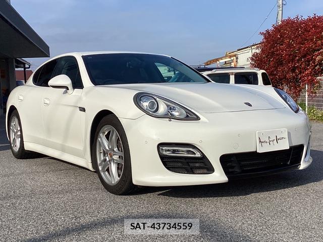 Porsche PANAMERA 2011-10 7804330-13