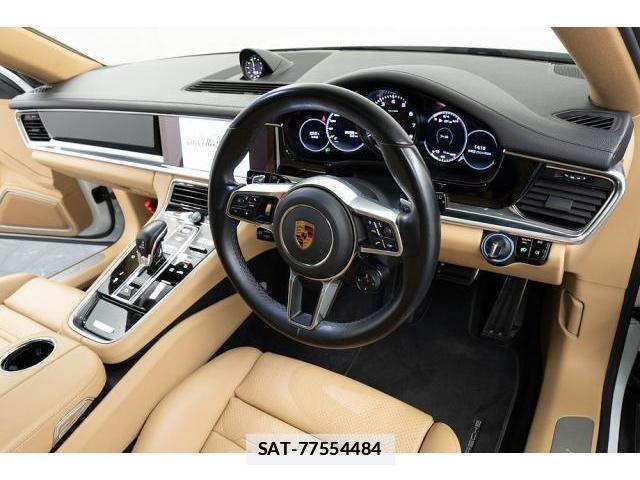 Porsche PANAMERA 2018-06 7807060-10