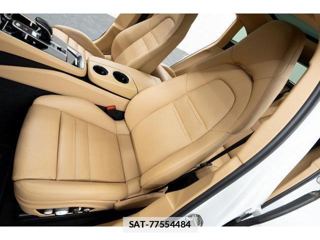 Porsche PANAMERA 2018-06 7807060-12
