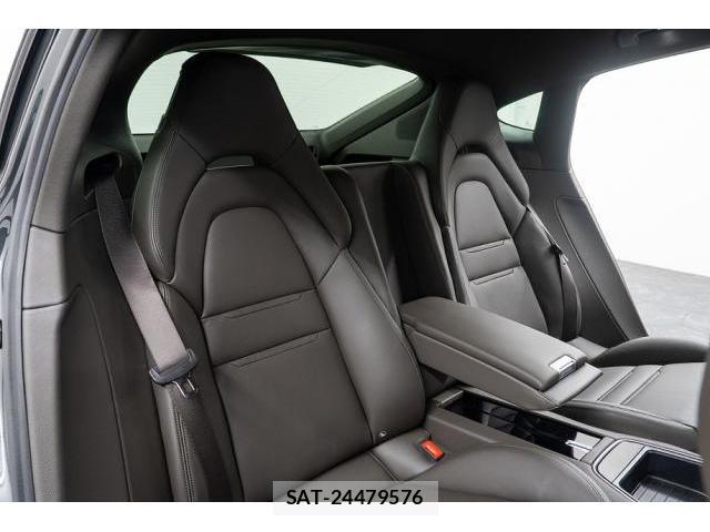 Porsche PANAMERA 2017-09 7807070-14