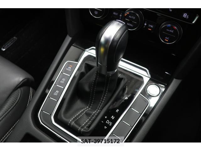 VolksWagen PASSAT VARIANT 2016-11 7793197-9