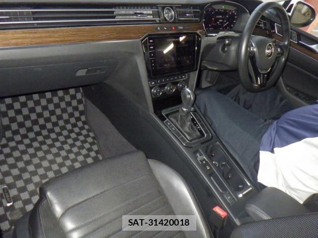 VolksWagen PASSAT VARIANT 2018-12 7811192-2