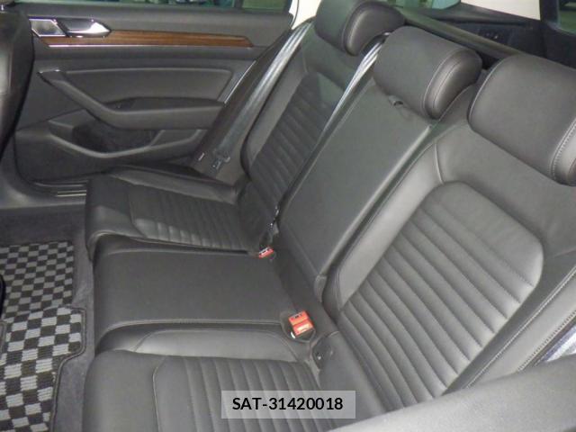 VolksWagen PASSAT VARIANT 2018-12 7811192-5