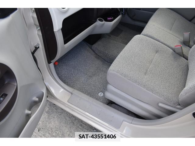Toyota PASSO 2010-11 7796529-15