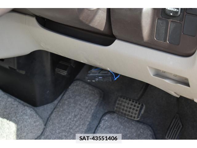 Toyota PASSO 2010-11 7796529-16
