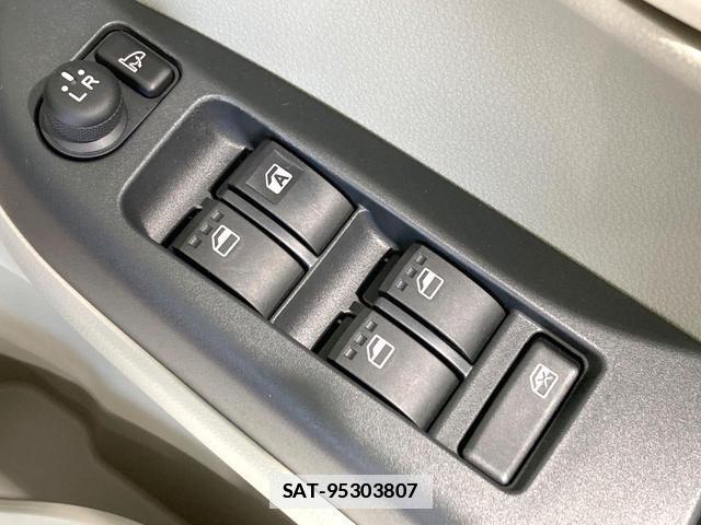Toyota PASSO 2017-02 7799638-6