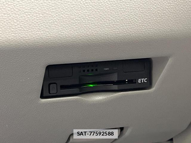 Toyota PASSO 2016-06 7804819-3