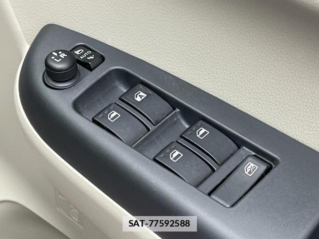 Toyota PASSO 2016-06 7804819-6