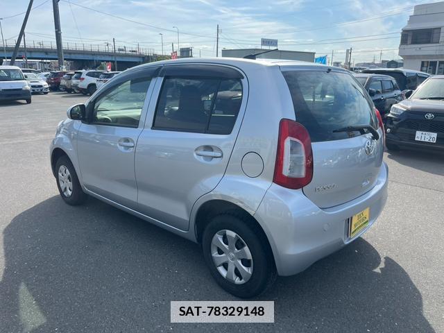 Toyota PASSO 2016-03 7805880-4