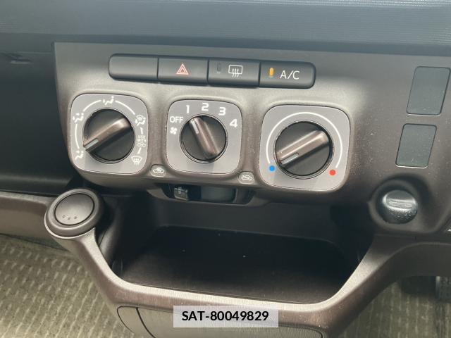 Toyota PASSO 2013-08 7810237-6