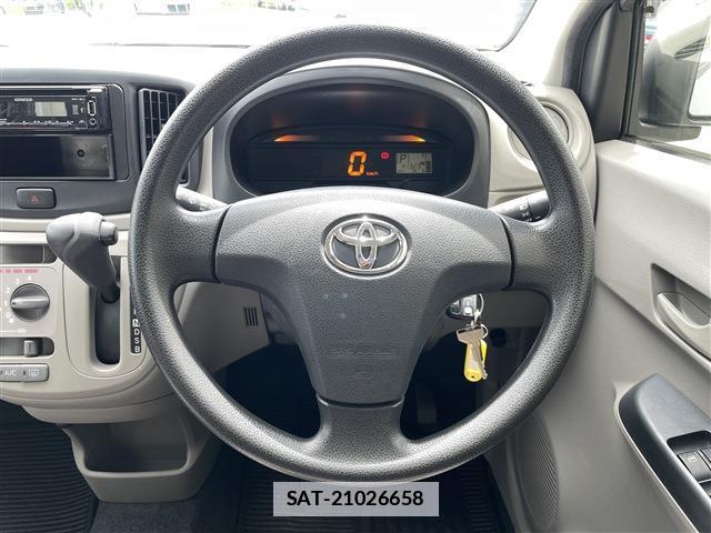 Toyota PIXIS EPOCH 2016-03 7792943-13