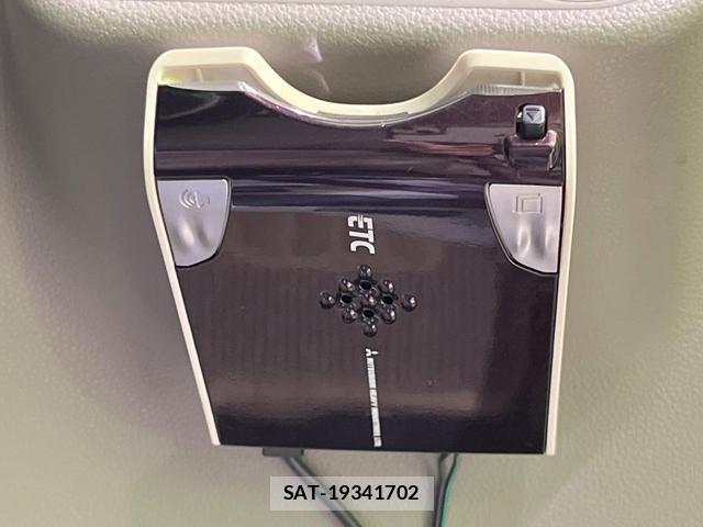 Toyota PIXIS EPOCH 2013-11 7793128-3