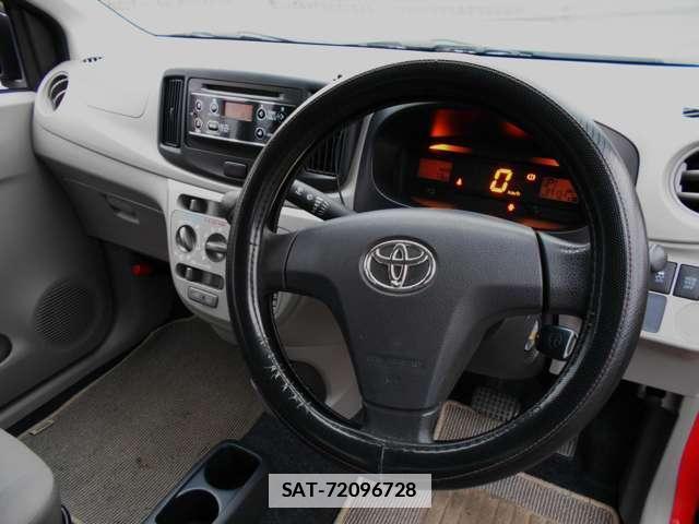 Toyota PIXIS EPOCH 2016-05 7795700-11