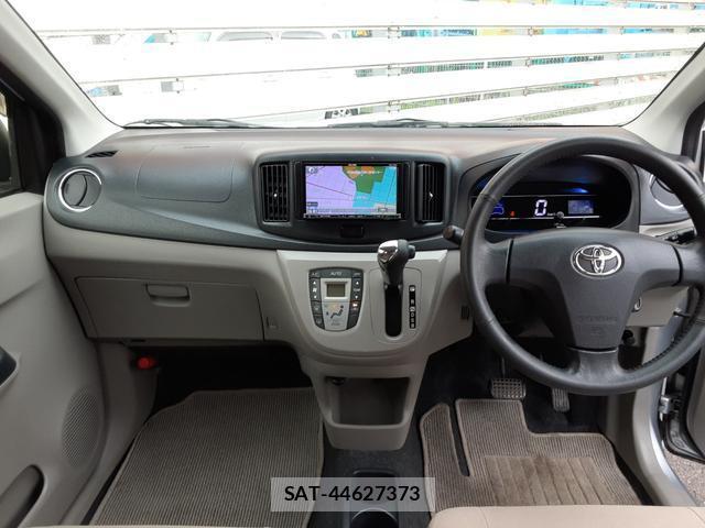 Toyota PIXIS EPOCH 2012-06 7804324-2