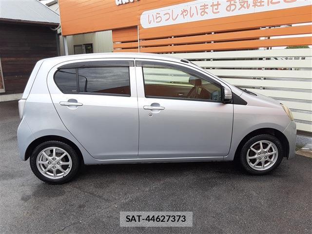 Toyota PIXIS EPOCH 2012-06 7804324-4