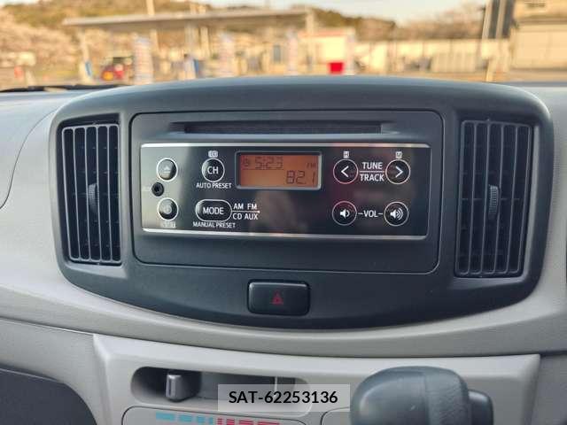 Toyota PIXIS EPOCH 2014-02 7808468-18