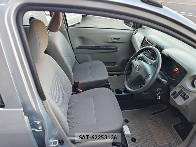 Toyota PIXIS EPOCH 2014-02 7808468-9