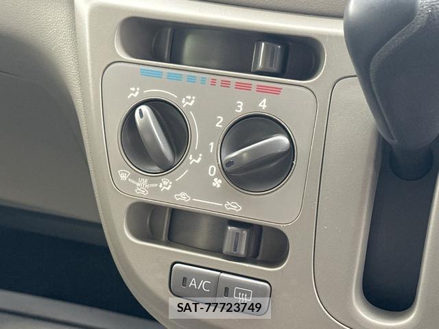 Toyota PIXIS EPOCH 2013-12 7808960-3