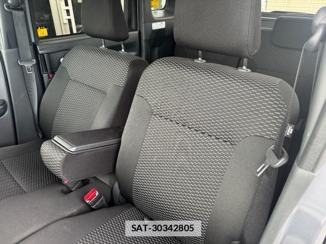 Toyota Pixis Mega 2018-12 7796886-14