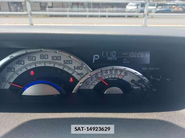 Toyota Pixis Mega 2019-01 7797343-12