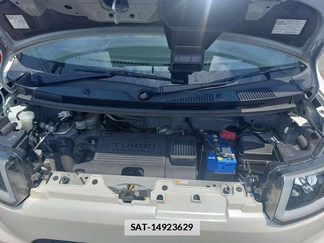 Toyota Pixis Mega 2019-01 7797343-14