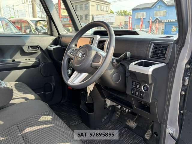 Toyota Pixis Mega 2017-02 7798225-11