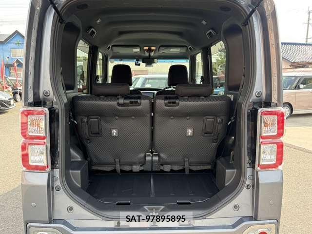 Toyota Pixis Mega 2017-02 7798225-15