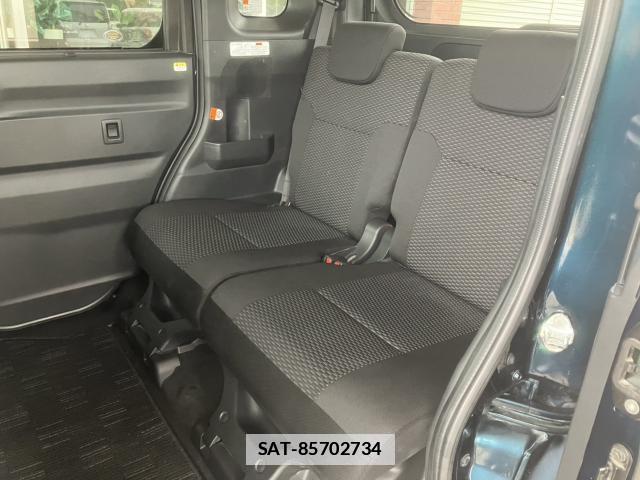 Toyota Pixis Mega 2021-04 7801349-6