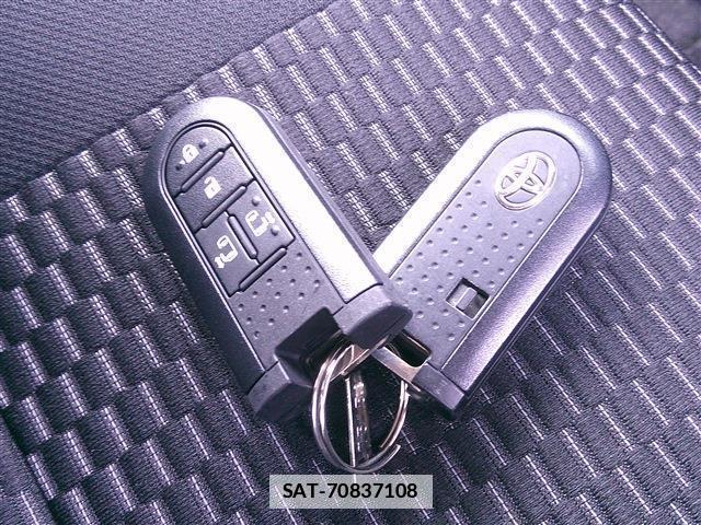 Toyota Pixis Mega 2021-03 7802940-11