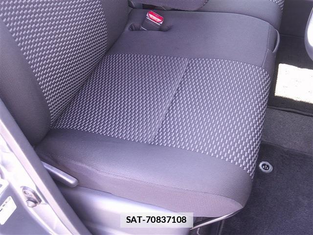 Toyota Pixis Mega 2021-03 7802940-19