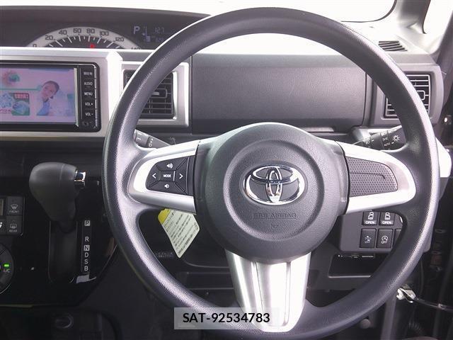 Toyota Pixis Mega 2017-09 7802954-14