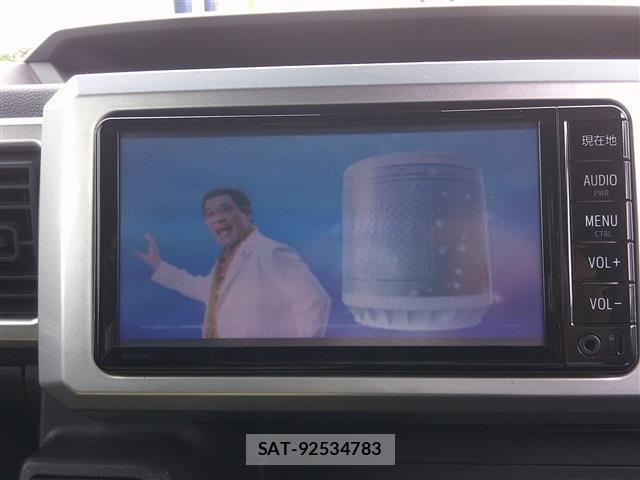 Toyota Pixis Mega 2017-09 7802954-15