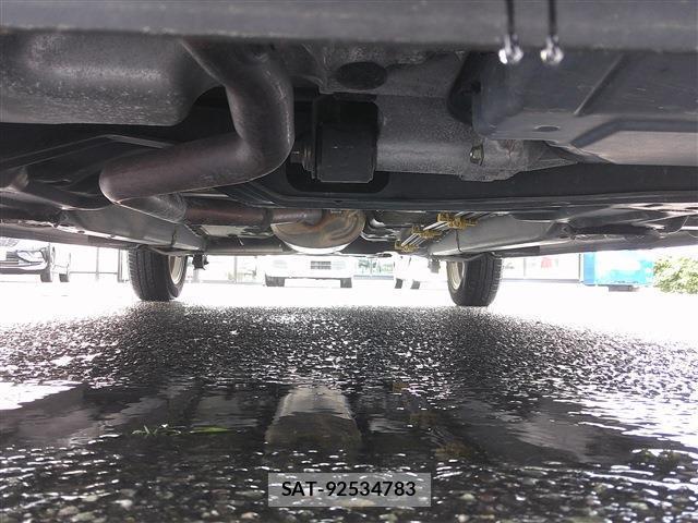 Toyota Pixis Mega 2017-09 7802954-9