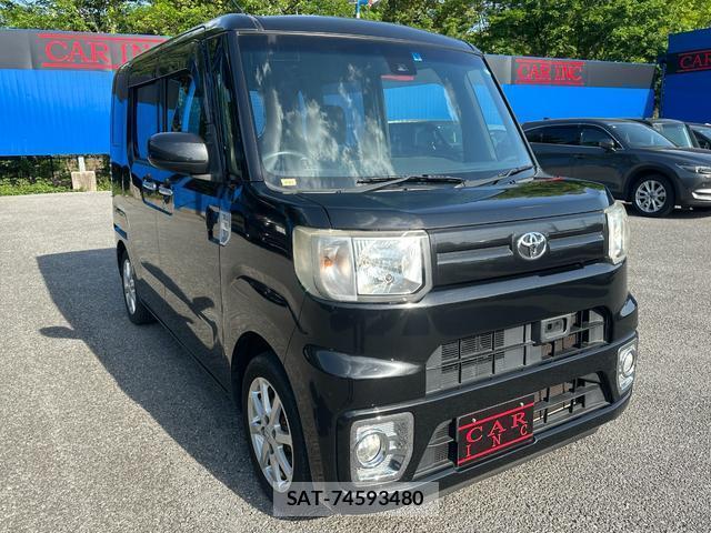 Toyota Pixis Mega 2017-04 7803539-2