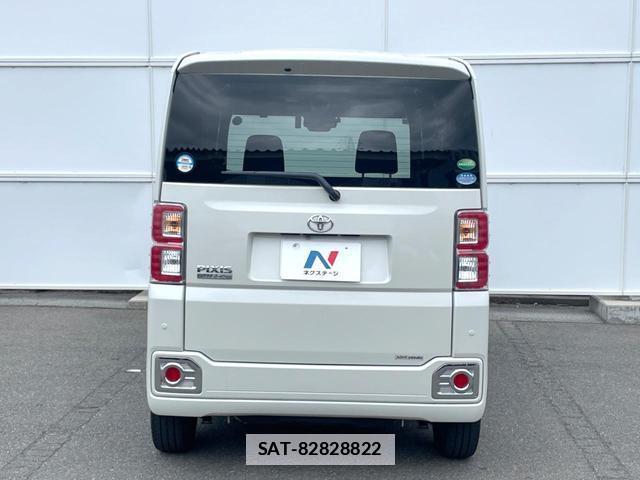Toyota Pixis Mega 2020-02 7804091-14