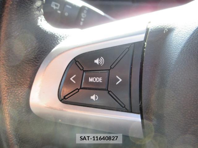 Toyota Pixis Mega 2017-11 7806455-10