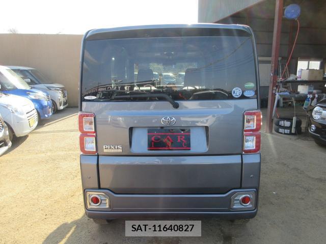 Toyota Pixis Mega 2017-11 7806455-17