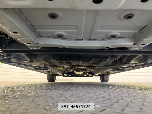 Toyota Pixis Mega 2019-09 7806645-18