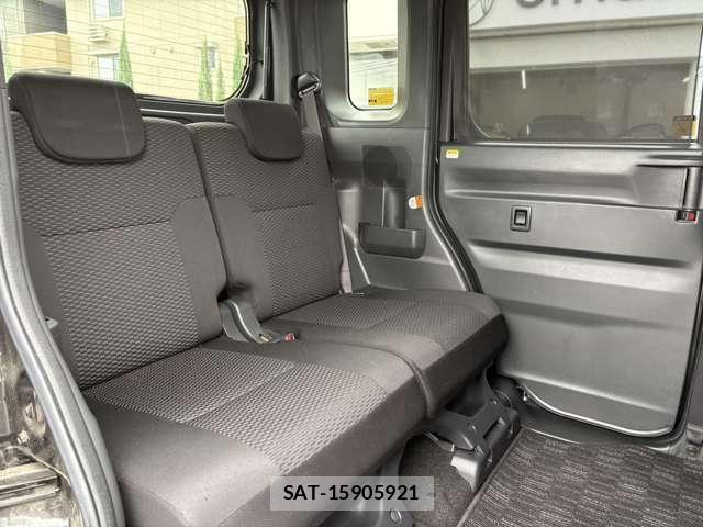 Toyota Pixis Mega 2018-04 7809915-14