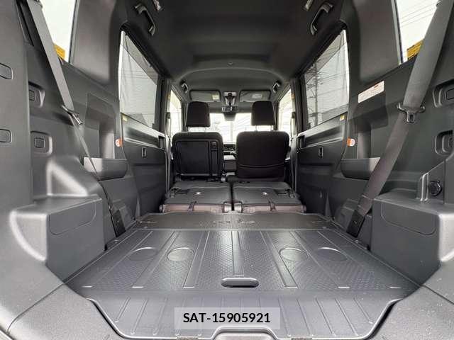 Toyota Pixis Mega 2018-04 7809915-17
