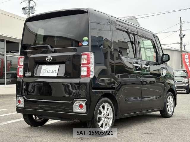Toyota Pixis Mega 2018-04 7809915-19