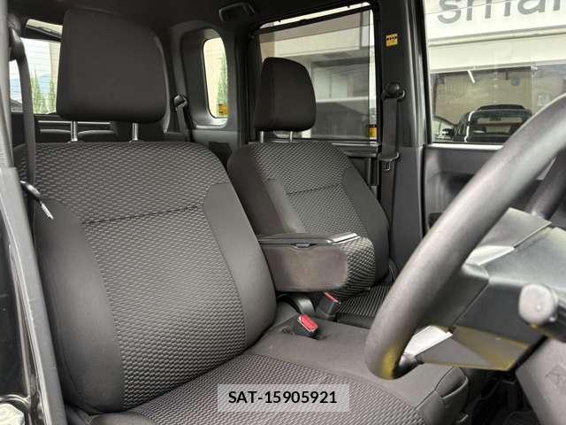 Toyota Pixis Mega 2018-04 7809915-6