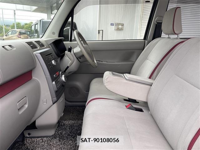 Toyota PIXIS SPACE 2013 7792971-13