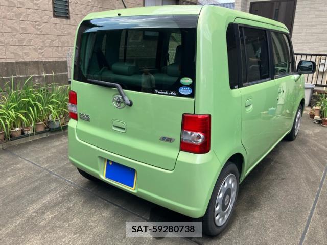 Toyota PIXIS SPACE 2013-10 7799994-2