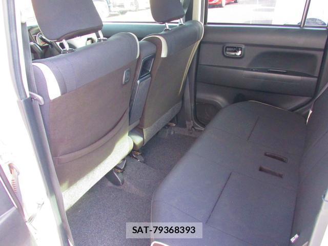 Toyota PIXIS SPACE 2013-07 7803389-15
