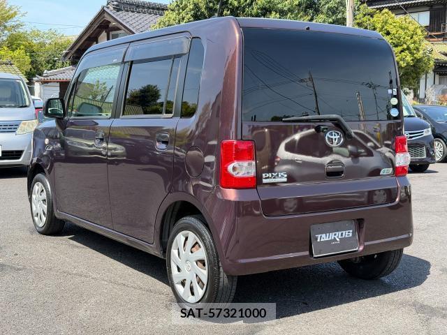 Toyota PIXIS SPACE 2012-03 7808578-13