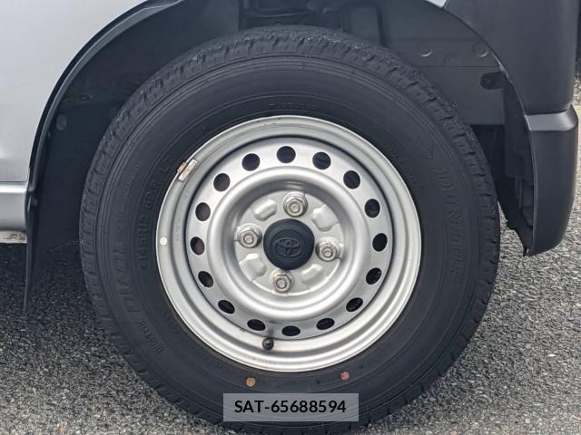 Toyota PIXIS VAN 2022-03 7797800-19